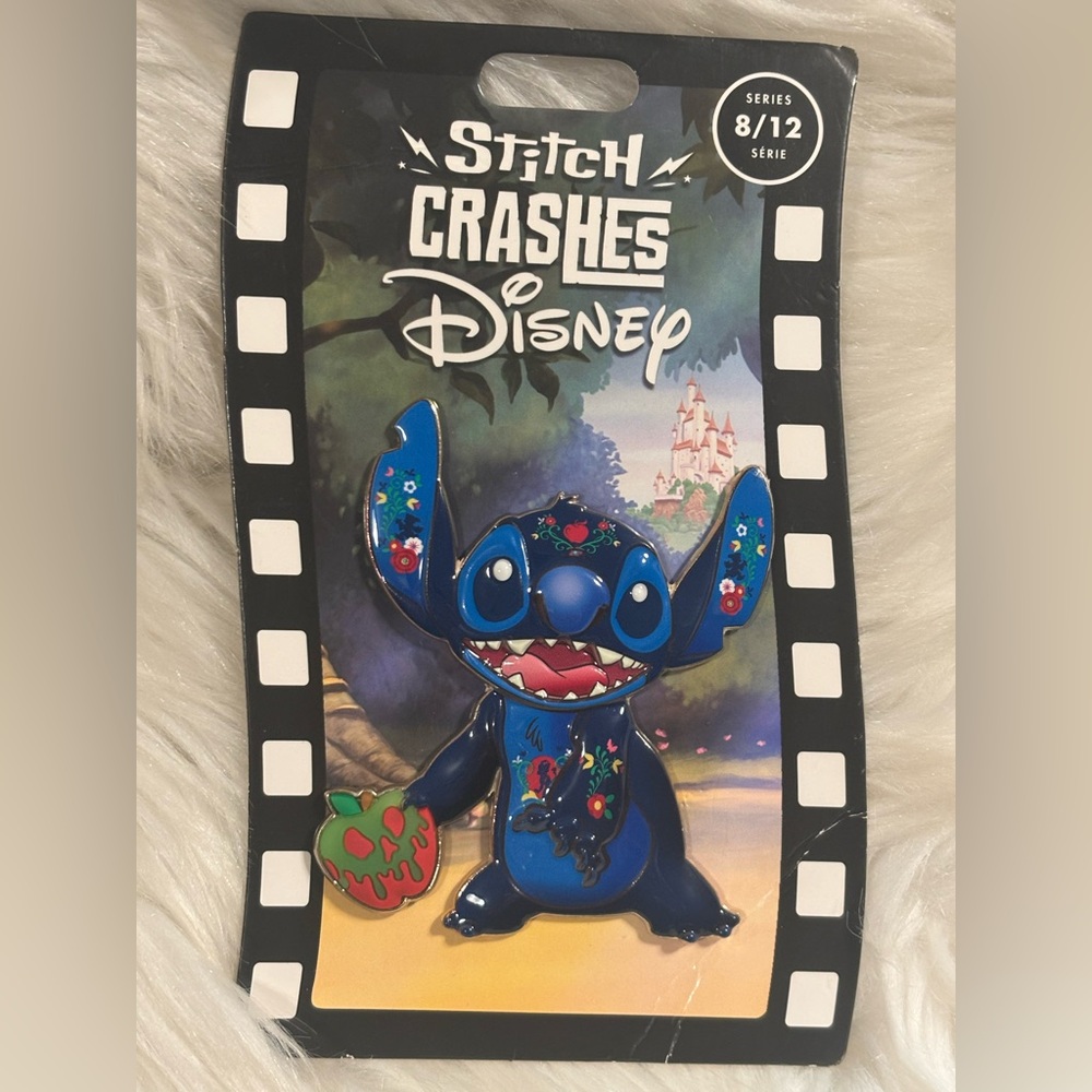 Jumbo Disney Pin Stitch Crashes Snow White Limited Release 8/12  pin